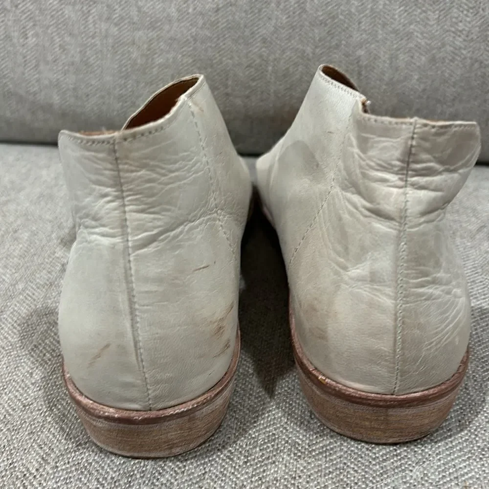 Free People Mont Blanc Dove Grey Leather Asymmetrical Sandal Size 37.5